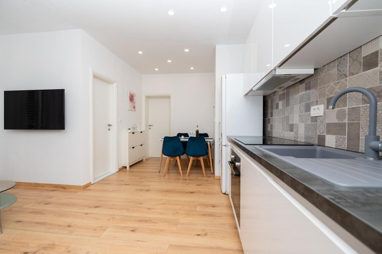 Apartmani Sani Makarska Dış mekan fotoğraf